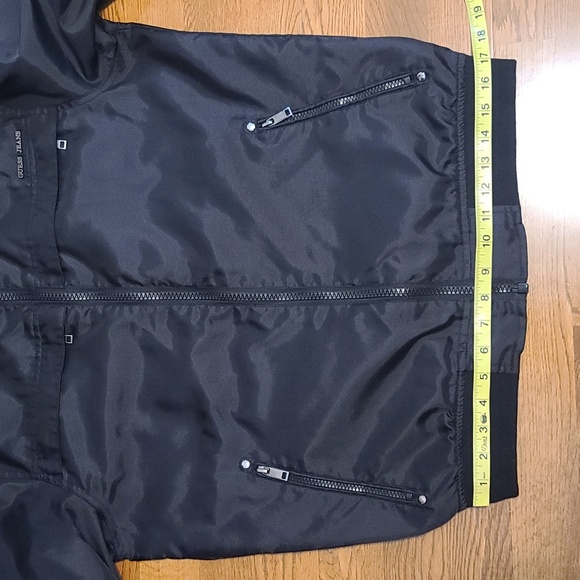 Guess Men's Black Lightweight Bomber (Sz M) - Picture 11 of 13